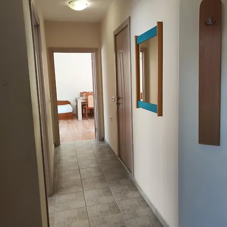 зевс Apartamento *